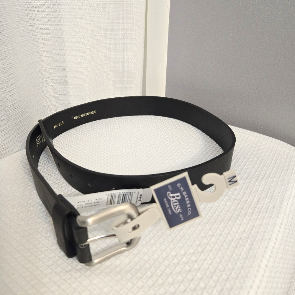 Bass & Co Leather Belt Sz M Plain Solid Dress Silver Buckle